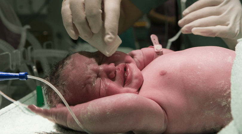 godzina porodu, data urodzin, poród w szpitalu, kiedy rodzi się najwięcej dzieci
