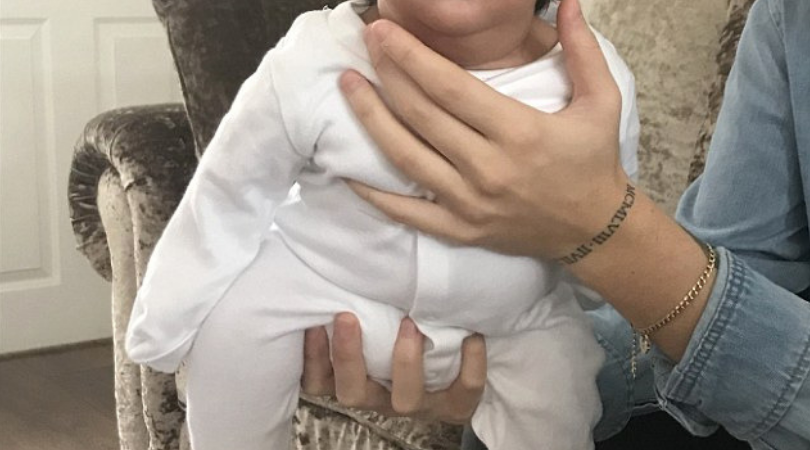 Renzo Henderson, bujna czupryna, dziecko z włosami, włosy u noworodka