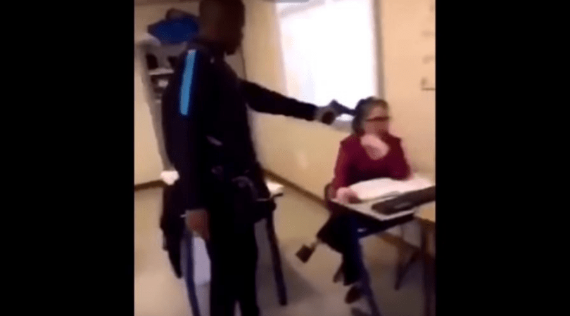 15-latek, celował bronią do nauczycielki celował w głowę nauczycielki