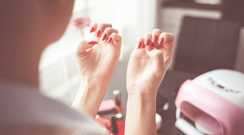 łamliwe i kruche paznokcie, pielęgnacja paznokci, jak zapuścić paznokcie