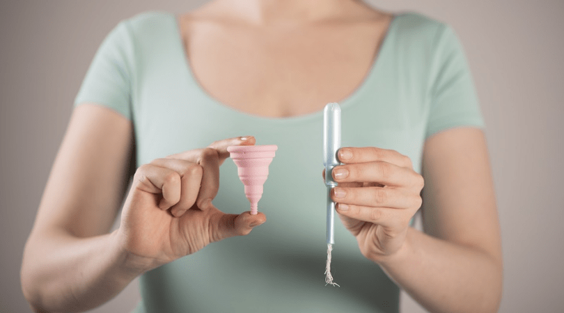 kubeczek menstruacyjny, okres, higiena podczas menstruacji